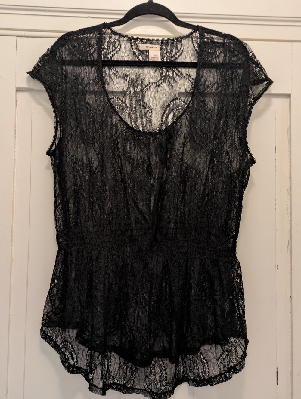 DKNY Black Lace Short Sleeve Blouse W Gathered Waist- 18/20